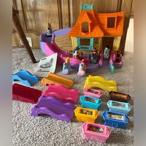 Little People Disney Stables